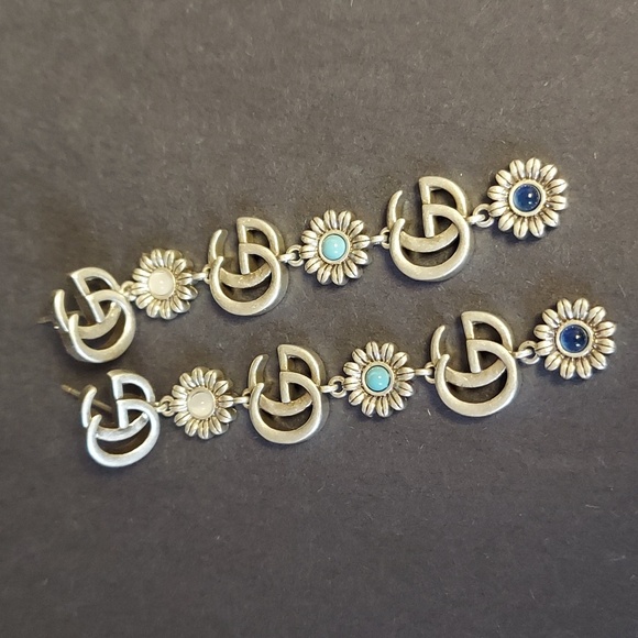 Old Vintage Gucci Silver Floral Drop Earrings - Picture 2 of 8